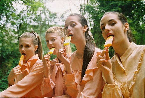 ������Ӱʦ������ഺ����Ů