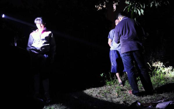 ����ĳ��ѧ��ҹץ�����Ļ��ѧ����Ȥͼ��